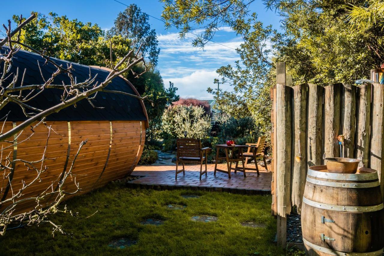 Marlborough Wine Barrel Cabins Blenheim Exterior photo